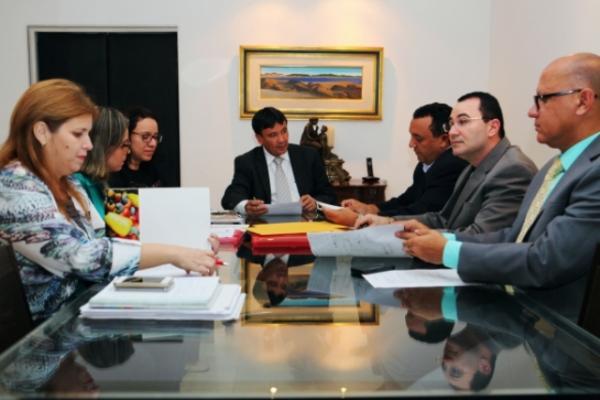 Audiência governador com o reitor da UESPI, Nouga Cardoso..(Imagem:Jorge Henrique Bastos)