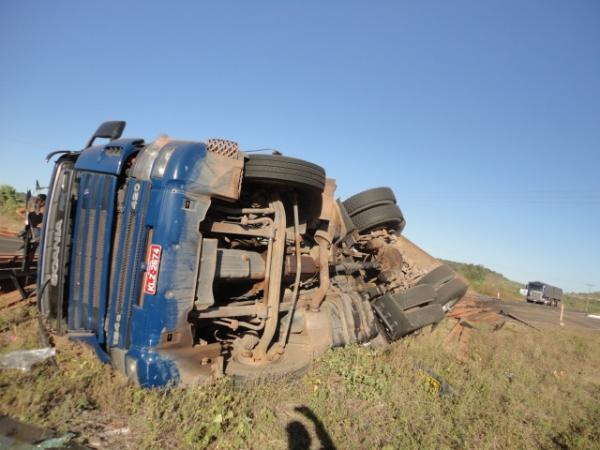 Acidente no entroncamento de floriano para teresina(Imagem:FlorianoNews)