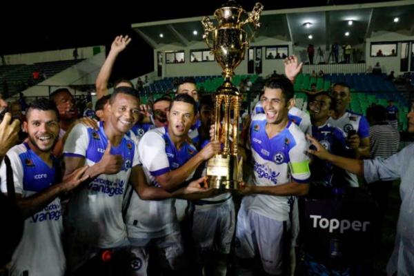 Tubarão venceu o Altos na decisão do turno e ficou com o título, agora colocado em dúvida.(Imagem:Cidadeverde.com)