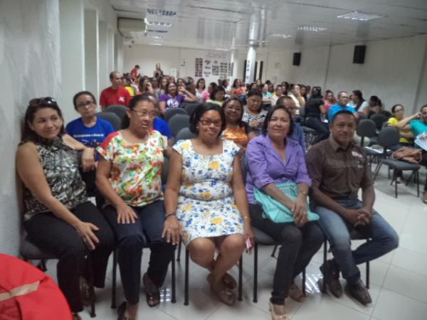 Professores da rede estadual e municipal participam de capacitação do SINTE-PI.(Imagem:FlorianoNews)