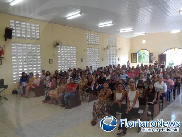 Igrejas de Floriano realizaram missas em homenagem ao Dia das Mães. (Imagem:FlorianoNews)