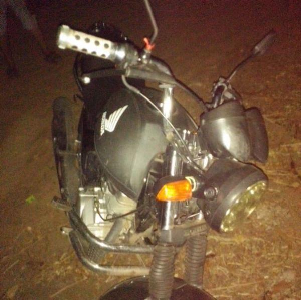 Força Tática da Polícia Militar recupera moto roubada em Floriano (Imagem:Força Tática)