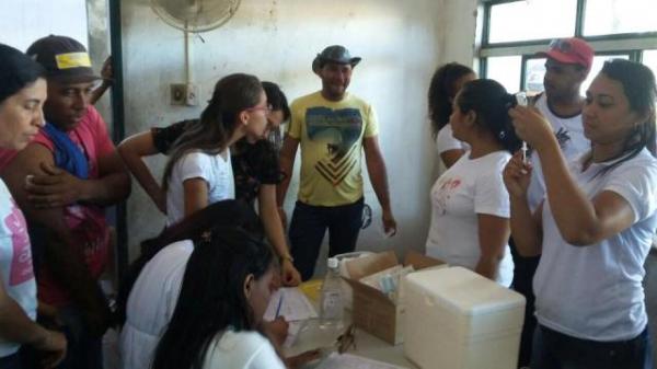 Saúde realiza ação educativa para os profissionais que integram a coleta de lixo em Floriano.(Imagem:SECOM)