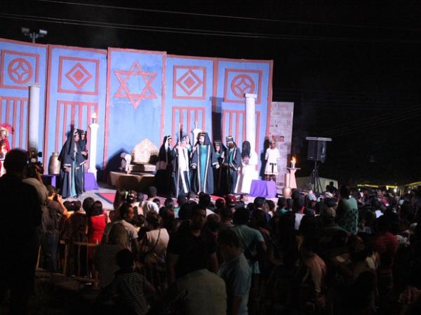 Grupo emociona público com encenação da Paixão de Cristo em Teresina.(Imagem:Catarina Costa/G1 PI)