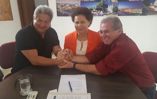 Paixão lança candidatura ao PT municipal e recebe apoio de Regina(Imagem:Cidadeverde.com)