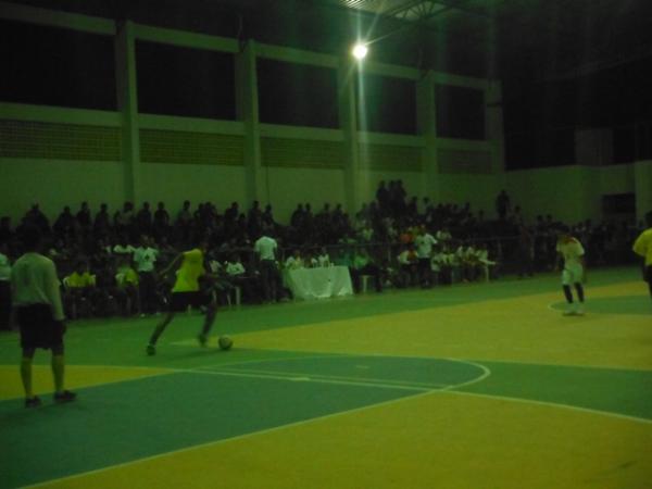 Torcedores lotam Ginásio Coberto nas finais dos Jogos Escolares Florianense.(Imagem:FlorianoNews)