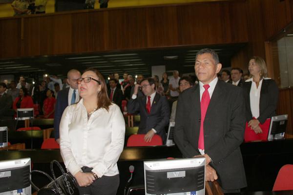Autoridades prestigiam sessão solene em comemoração aos 35 anos de PT na Assembleia.(Imagem:Bárbara Rodrigues/GP1)