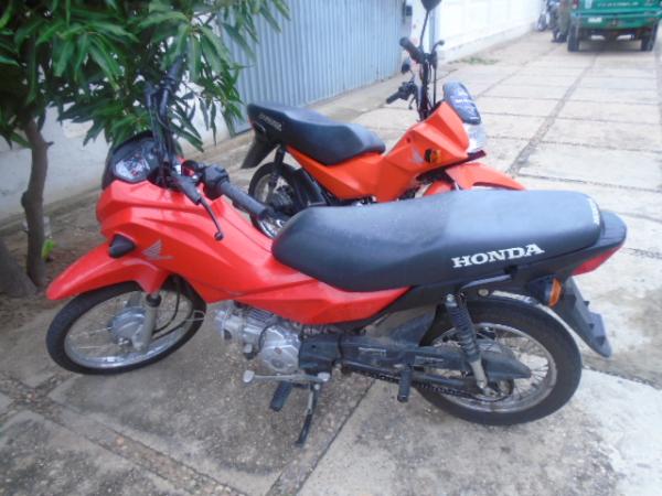 Motocicletas supostamente utilizadas em assaltos são apreendidas pela PM.(Imagem:FlorianoNews)