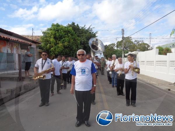 3º BPM realiza solenidade de entrega de uniformes dos alunos do CFSd 2015.(Imagem:FlorianoNews)