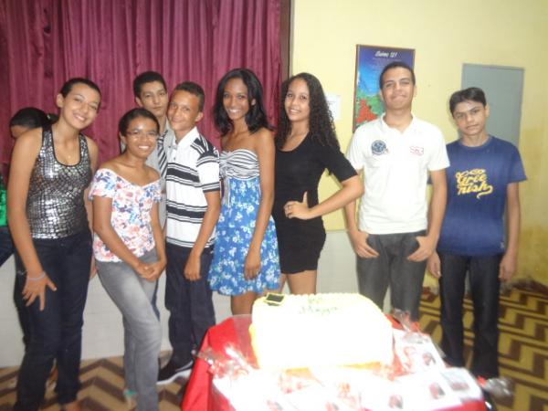 Escola Mega de Floriano realizou confraternização com alunos da 8ª série. (Imagem:FlorianoNews)