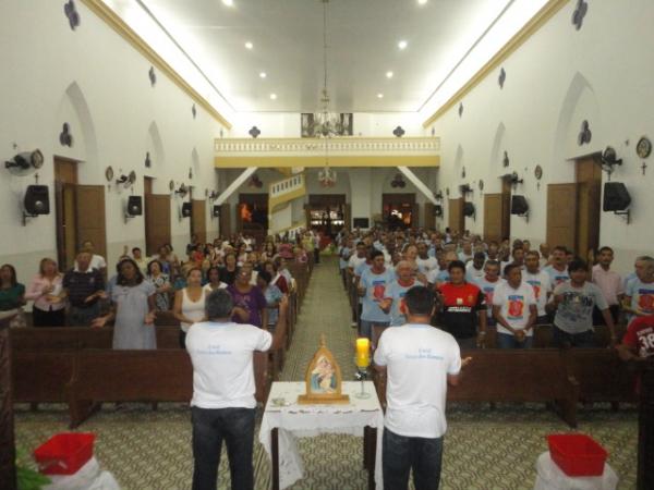 Missa na Igreja de São Pedro de Alcântara em comemoração ao Bispo e ao Terço dos homens.(Imagem:FlorianoNews)