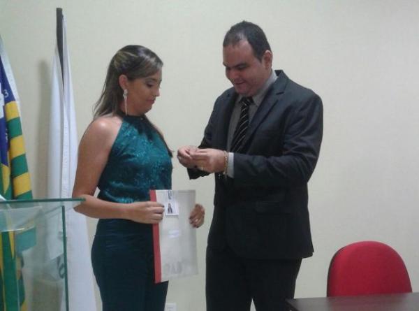 Primeira solenidade de compromisso e entrega de carteiras realizada pela Diretoria da Subseção de Floriano.(Imagem:OAB Floriano)