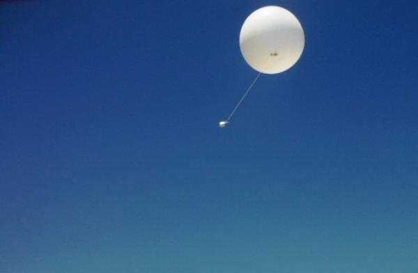 Balões meteorológicos e radiossondas são utilizados na previsão do tempo em Floriano.(Imagem:FlorianoNews)