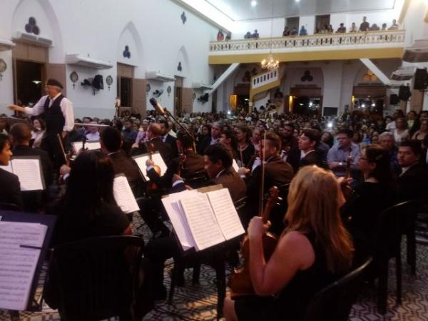 Orquestra Sinfônica de Teresina emociona público na cidade de Floriano. (Imagem:FlorianoNews)