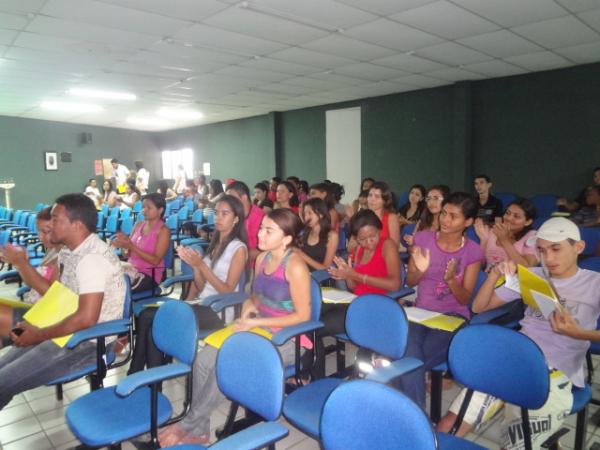 APAE realiza IV Simpósio de Saúde em Floriano.(Imagem:FlorianoNews)