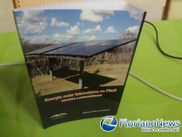 Físico oeirense apresenta livro sobre ?Energia Solar? no IFPI em Floriano.(Imagem:FlorianoNews)