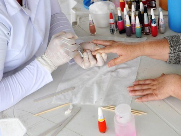 Manicure está entre as opções de vagas.(Imagem:Divulgação/ Ascom/ Prefeitura de Cianorte)