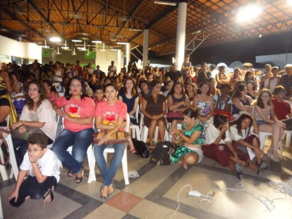 VI Semana Cultural Amores de Impacto. (Imagem:FlorianoNews)