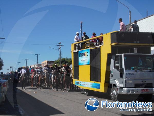 Prefeitura de Floriano promoveu cavalgada dos vaqueiros.(Imagem:FlorianoNews)