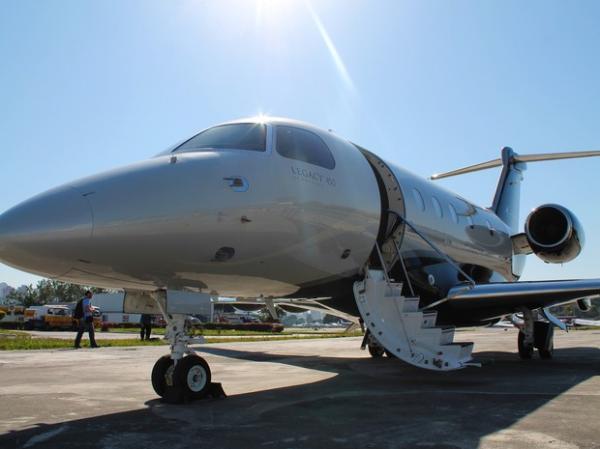 Embraer apresentou o Legacy 450 em uma feira de aviação em São Paulo.(Imagem:Fábio França/ G1)