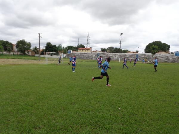 Pequeno Príncipe e Jerumenha abrem o XII Campeonato Os Quarentões de Floriano.(Imagem:FlorianoNews)