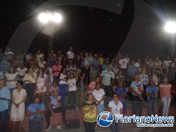 Feriado de Nossa Senhora das Graças teve procissão e missa em Floriano. (Imagem:FlorianoNews)