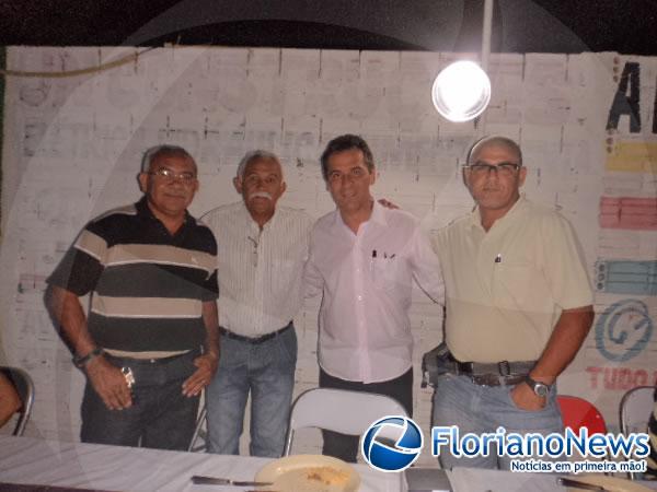 Prefeito Gilberto Júnior realizou confraternização com a imprensa florianense.(Imagem:FlorianoNews)