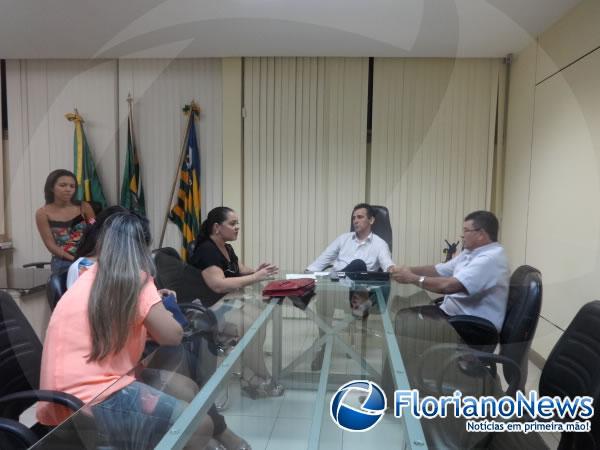 Reunião discutiu visitas às estradas rurais do município de Floriano.(Imagem:FlorianoNews)