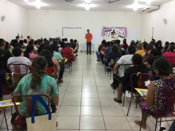 Mais de 100 católicos participam de Treinamento de Canto Litúrgico em Floriano.(Imagem:Divulgação)