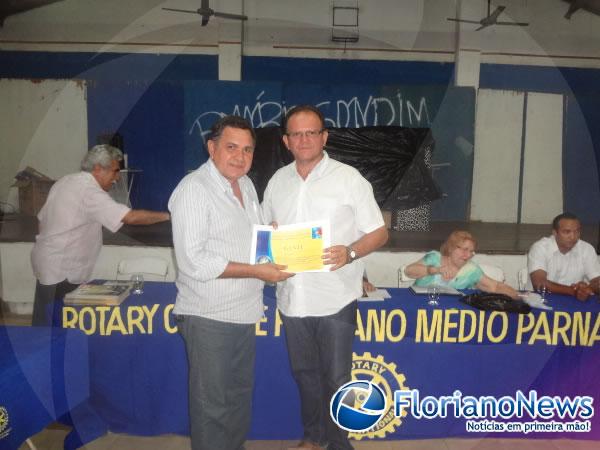 Rotary Club de Floriano confere título de associado honorário à florianenses.(Imagem:FlorianoNews)