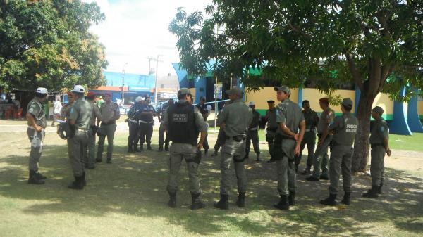 Operação conjunta das policias de Floriano previne e combate a crimes na área do Mercado Central.(Imagem:FlorianoNews)