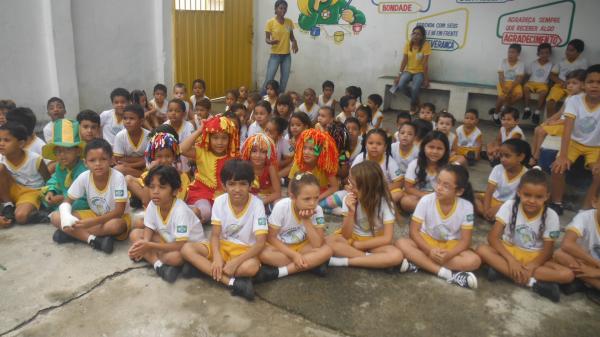 Escola Mega de Floriano celebra as datas comemorativas do mês de abril.(Imagem:FlorianoNews)