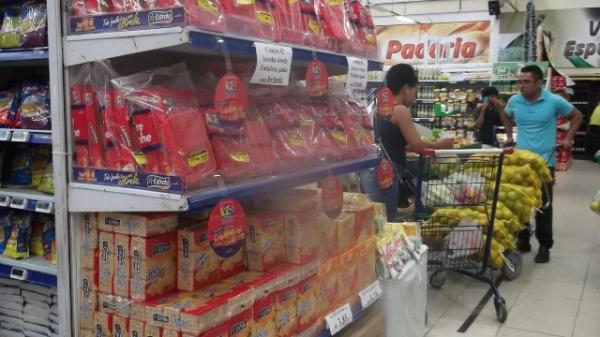 Comércio de Floriano estende horário de funcionamento para compras de Natal.(Imagem:FlorianoNews)