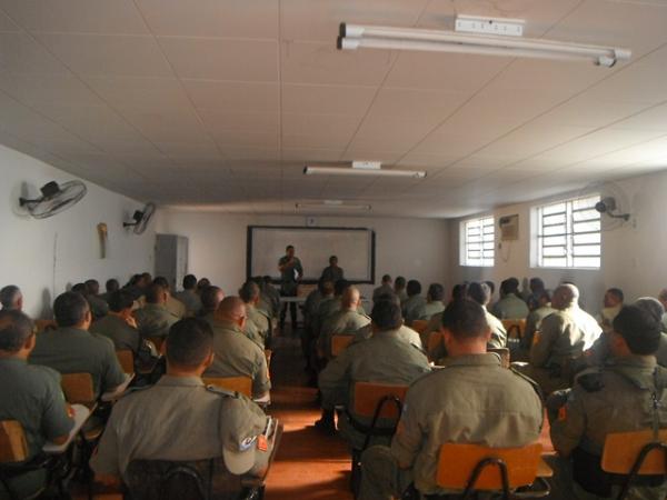 Foi iniciado em Floriano curso de formação de Cabos da PM.(Imagem:FlorianoNews)