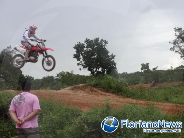 Emoção em duas rodas e muita adrenalina marcaram o I Motocross Arena Show de Floriano.(Imagem:FlorianoNews)