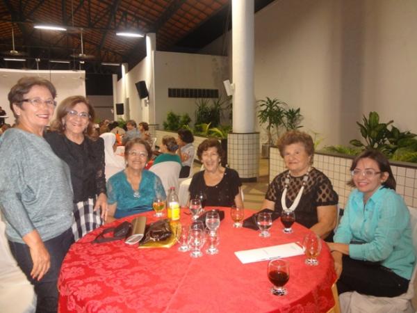 Jantar e lançamento de livro celebraram 80 anos de D. Augusto Rocha em Floriano.(Imagem:FlorianoNews)