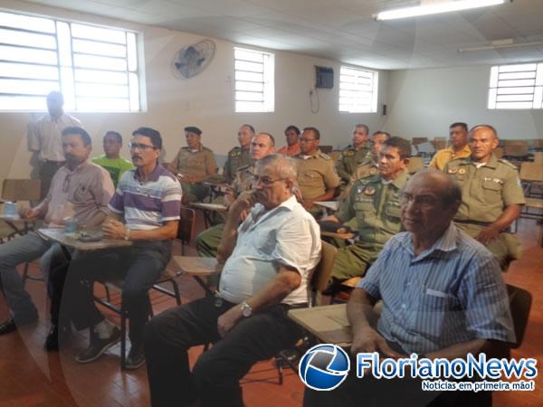 Entidades assinam termo de cooperação para instalação de guardião eletrônico.(Imagem:FlorianoNews)