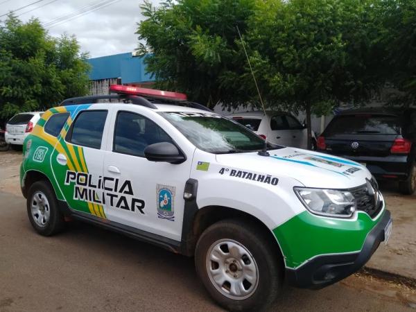 Policial está preso no 4ºBPM, em Picos.(Imagem:Antônio Rocha/Tv Clube)