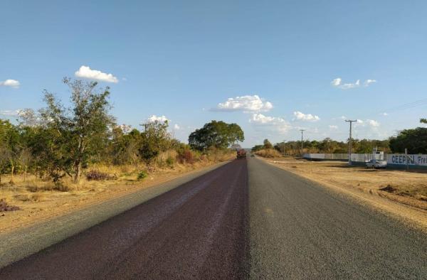 Governo já recuperou mais de 15 km da PI 218 de Jerumenha a Guadalupe.(Imagem:Divulgação)