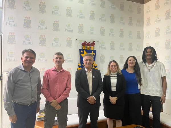 As inscrições serão realizadas no período de 14 a 18 de outubro no site da Uespi , com níveis do inicial ao avançado, inclusive para quem busca proficiência.(Imagem:Ascom Uespi)