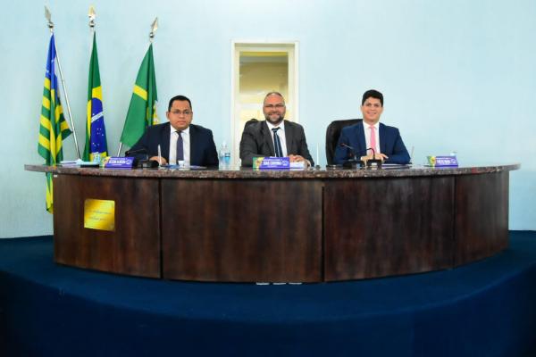 Câmara Municipal de Floriano retoma os trabalhos legislativos com sessões em novo horário.(Imagem:CMF)