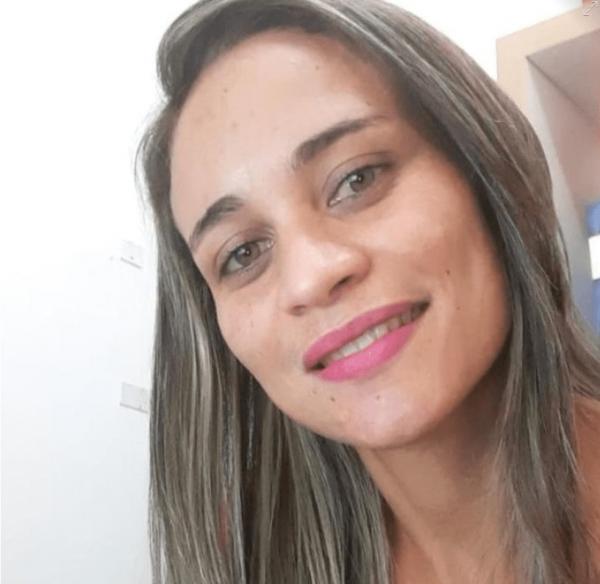 Miriam Silva de Santana foi morta a facadas na frente da filha em Bom Jesus, Sul do Piauí.(Imagem:Reprodução/Redes sociais)