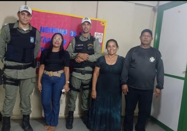 Polícia Militar realiza visita às escolas municipais de Floriano.(Imagem:Reprodução/Instagram)