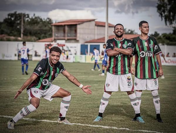  Nathan Cachorrão, Janeudo e Gabriel Vieira, do Fluminense-PI.(Imagem: Weslley Douglas/Fluminense E.C. )