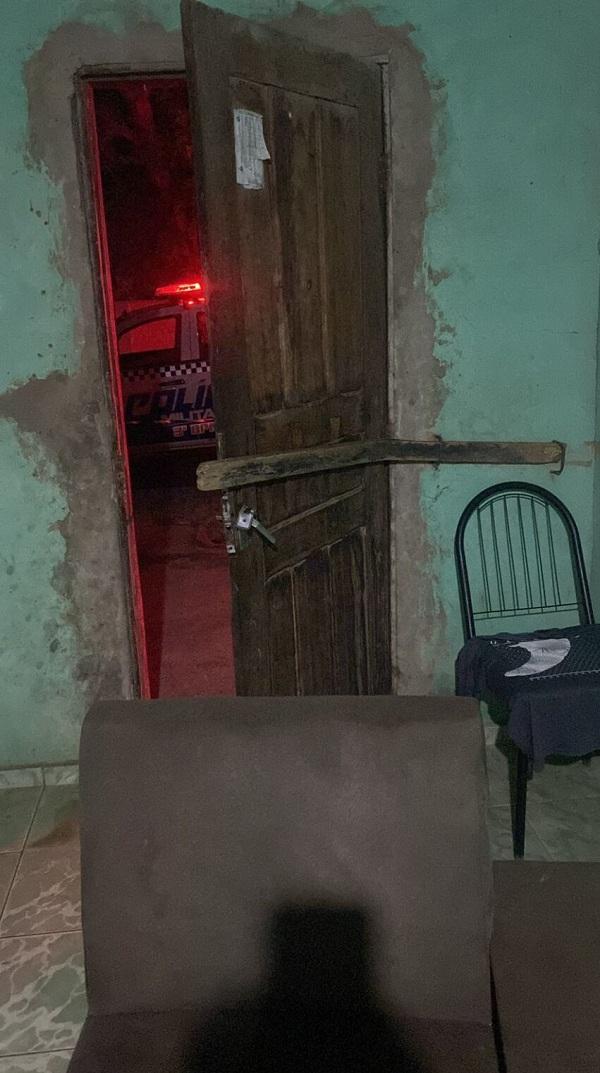 Morador, que havia se mudado recentemente, é vítima de disparos de arma de fogo no bairro Meladão.(Imagem: Divulgação/PM)