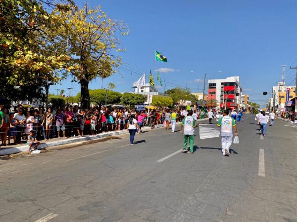 Desfile 7 de Setembro em Floriano (Imagem:Werlley Barbosa/TV Clube)