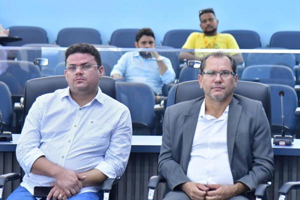 Vereadores cobram melhorias em reunião com Águas do Piauí na Câmara Municipal.(Imagem:CMF)