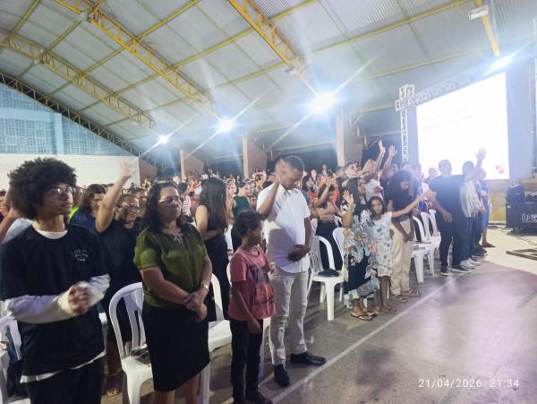 Confer&ecirc;ncia Igrejas em A&ccedil;&atilde;o re&uacute;ne fi&eacute;is em Floriano e antecede Cruzada Internacional F&eacute; e Milagres(Imagem:FlorianoNews)