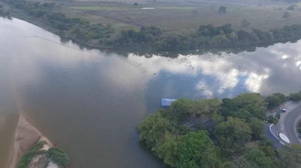 Jovem de 25 anos é encontrado morto boiando no rio Parnaíba em Teresina.(Imagem:TV Clube)