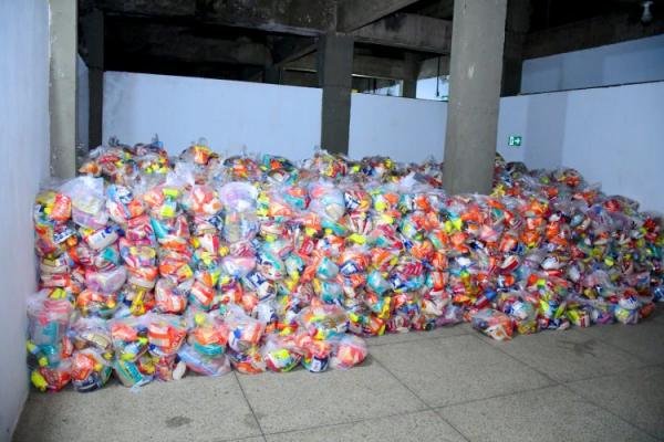Prefeitura de Floriano distribui mais de 5 mil cestas b&aacute;sicas para fam&iacute;lias em situa&ccedil;&atilde;o de vulnerabilidade.(Imagem:Secom)
